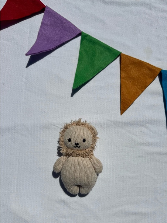 Cuddle + Kind Other - Cuddle + Kind Beige Plush Lion Stuffed Animal - Soft Knit Plush Toy